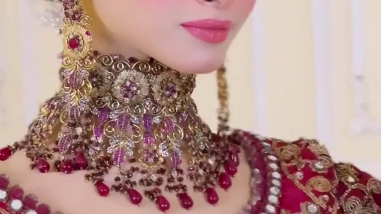 Beautiful bridal party make up