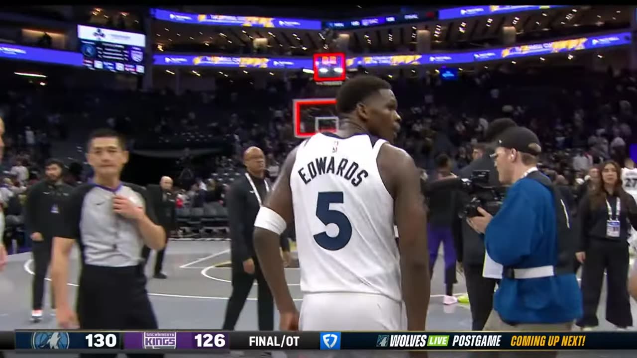 Anthony Edwards hits crazy DAGGER vs Kings to spoil De'Aaron Fox 60 points