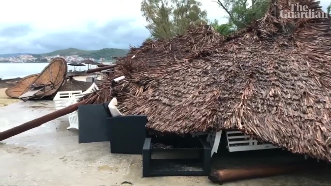 20-minute storm kills six tourists in Halkidiki