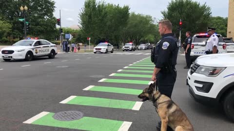 Police officer was stabbed and killed outside of the Pentagon