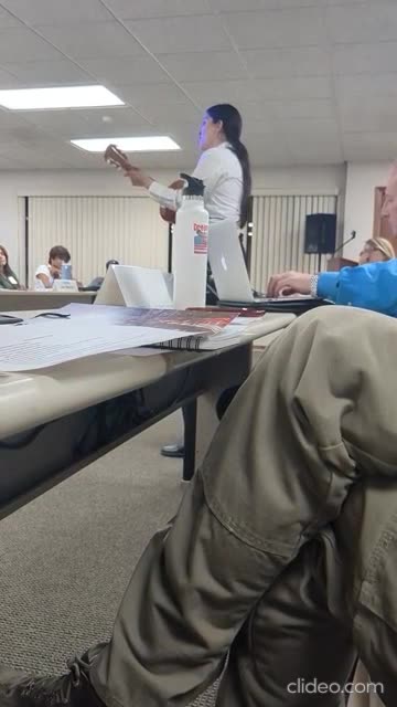 Tatiana Pena wastes 8+ Minutes of MCRC EGC time singing