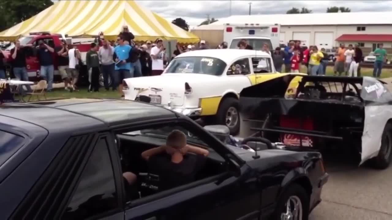 American muscle cars and trucks LOUD REVVING compilation