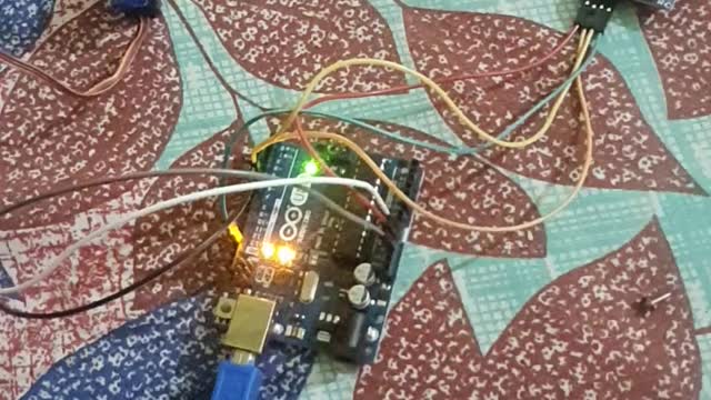 Checking servo with arduino