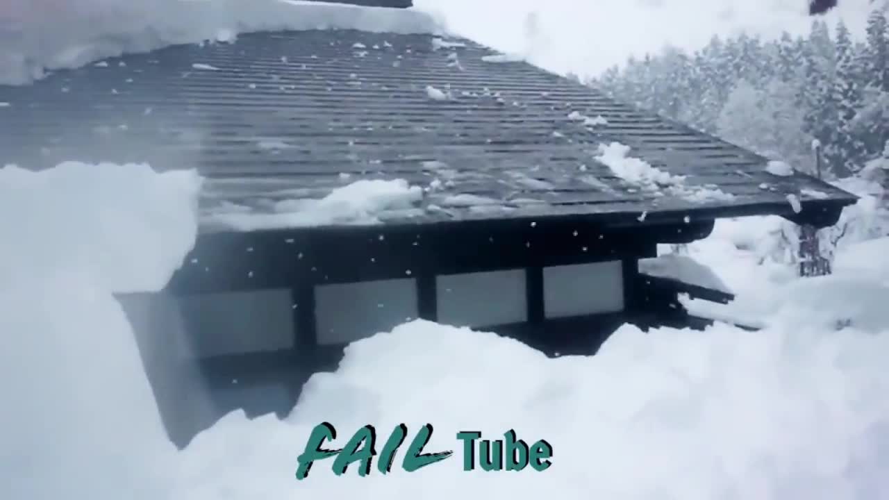 Awesome Roof Snow Removal Tools ! Amazing Snow Sliding Off The Roof