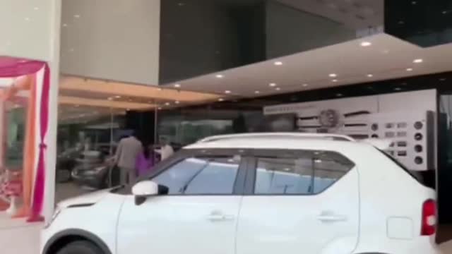 Largest Maruti suzuki Car showroom in Jaipur