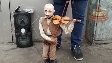 Puppet playing Violin London Street Performer