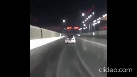 DRIVING ON RACETRACK GONE HORRIBLY WRONG - CAN ANYONE EXPLAIN THIS ?