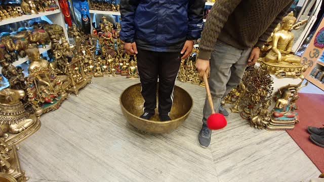Biggest fullmoon singingbowl
