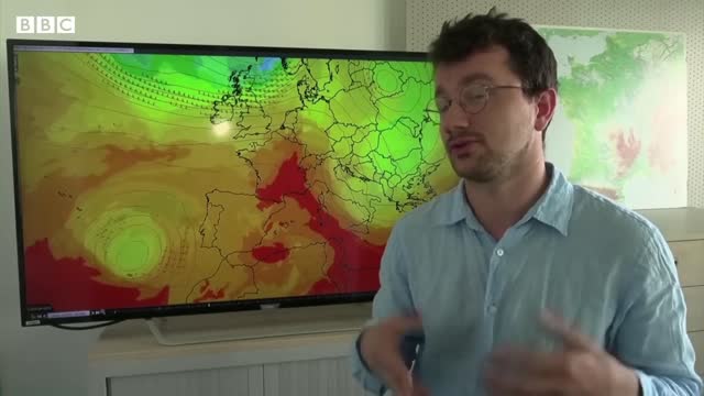 Europe heatwave fuels wildfires in Portugal, France and Spain - BBC News