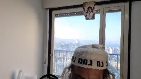 כהנת שנתערב ולדה בולד שפחתה הרי אלו אוכלין בתרומה וחולקין חלק אחד על הגור- שיר נ נח מסכת גיטין דף מב