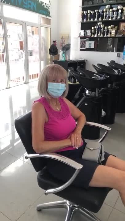 short bob haircut for women by Amal Hermuz #hair #haircut #bobhaircut #womenhaircut #hairstyle