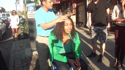 Luodong Massages Large Black Woman In Green