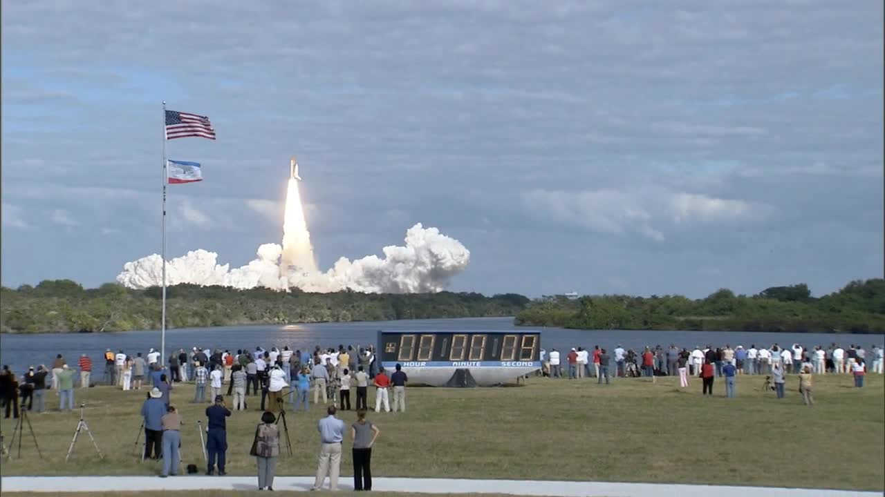 Rocket Propellers Nasa Spaceship Endeavor