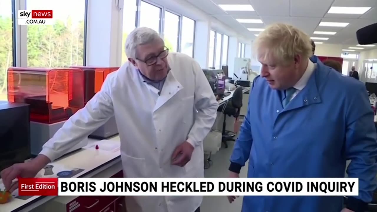 Sky News Australia - Boris Johnson heckled by bereaved families at COVID inquiry