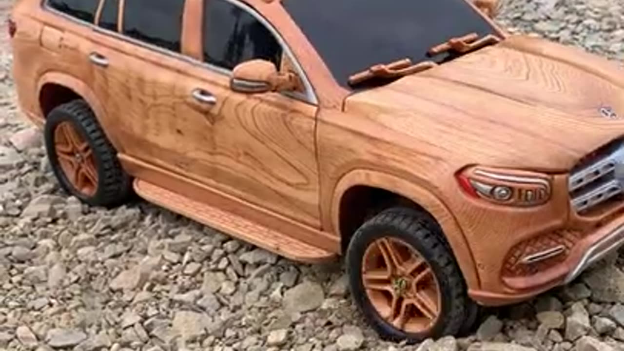 #handmadeproductWood Wood Carving - Mercedes Benz GLS 450 - Woodworking Art #Shorts