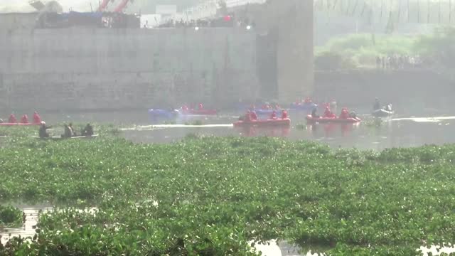 Rescuers fear more trapped in India's bridge collapse