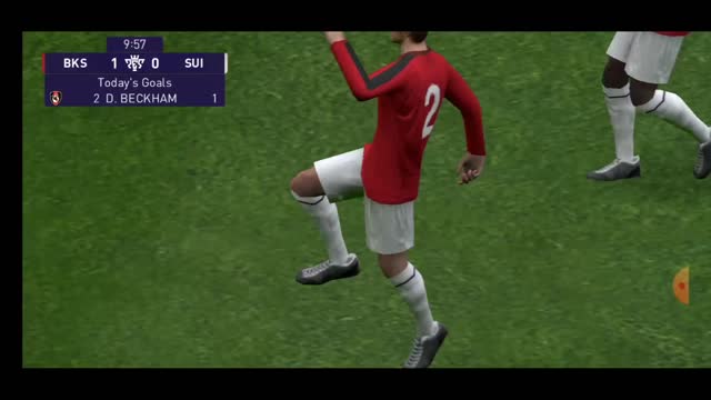 David Beckham is the best right foot in PES