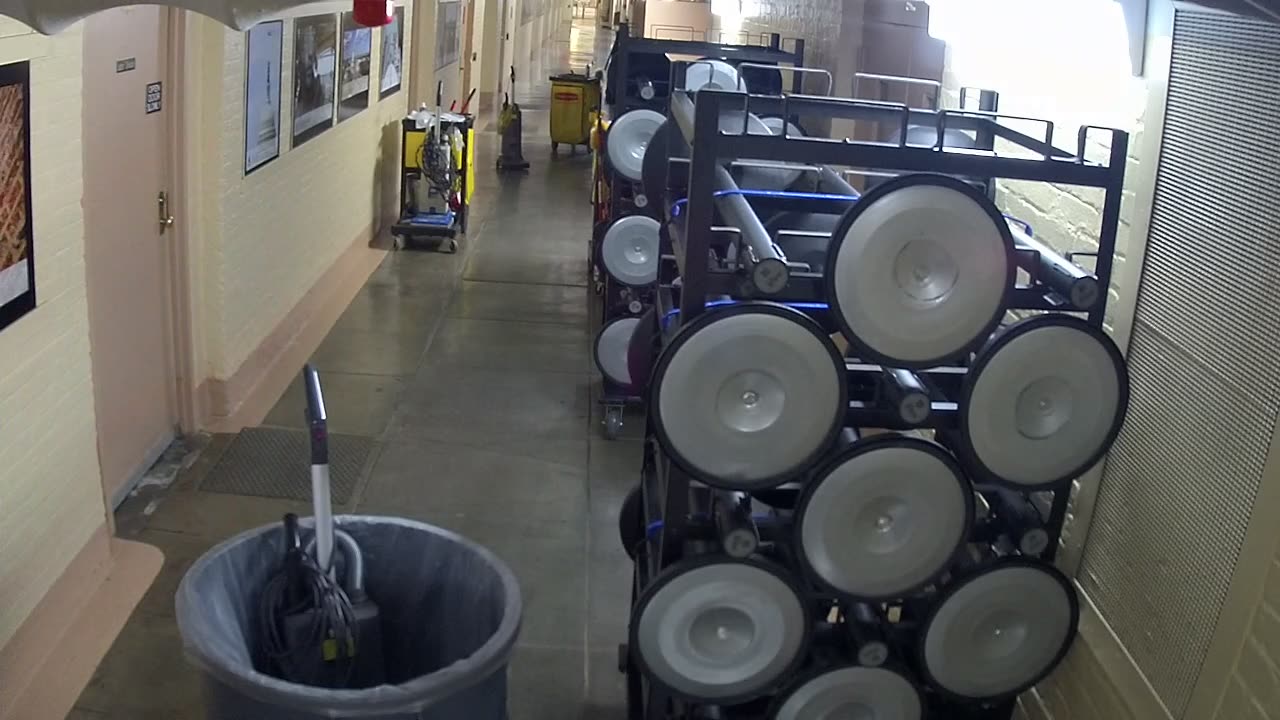 0058USCHBAHT46Hallway_2021-01-05_22h20min01s657ms.mp4
