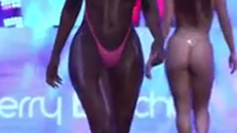 Chocolate Goddess Walking Down Runaway In Bikini!