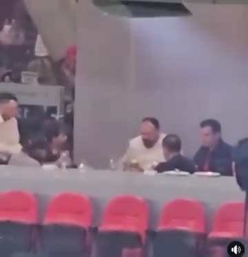 VIDEO/ Berisha: Lal djegësi dhe Mazniku të angazhuara tek pjatat me sushi