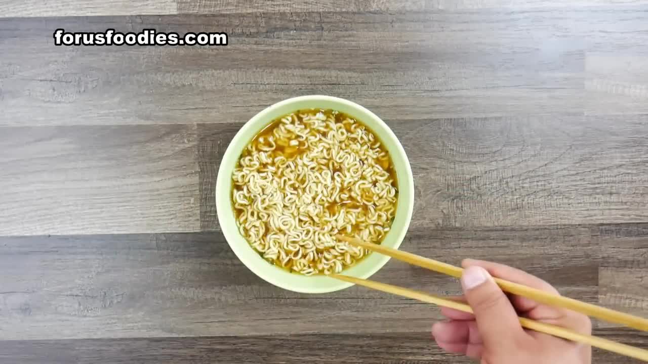 How To Use Chopsticks - In About A Minute 🍜