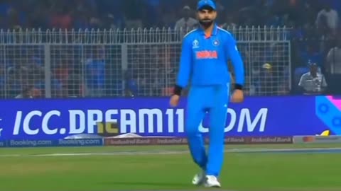 India biggest cricketer man Virat Kohli dancing