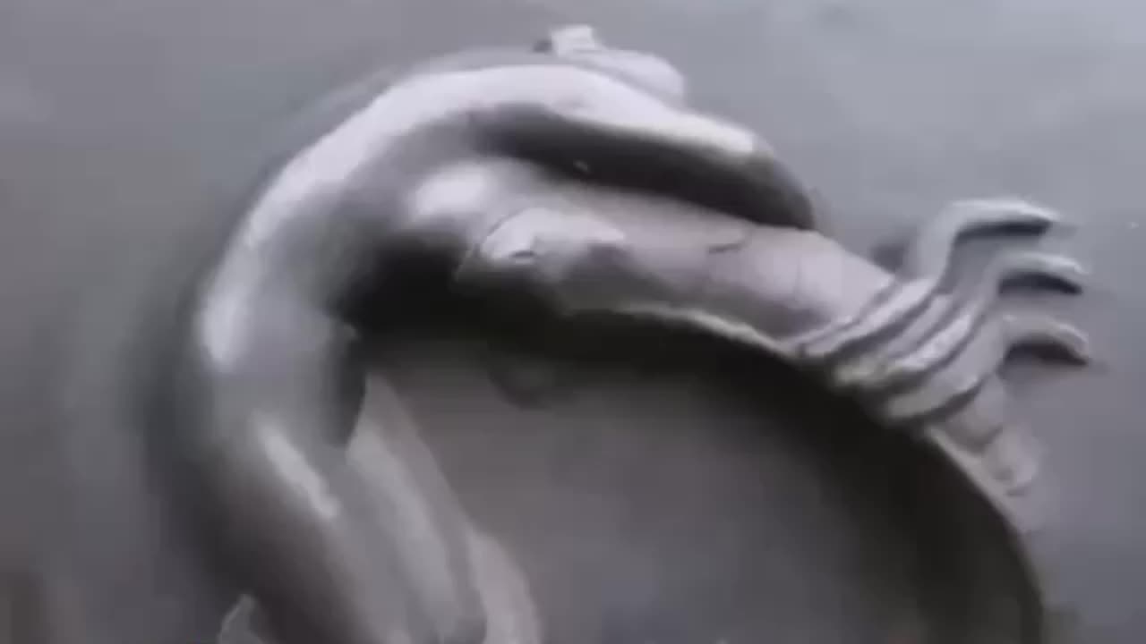 Reptilian sculptures in Norway👀