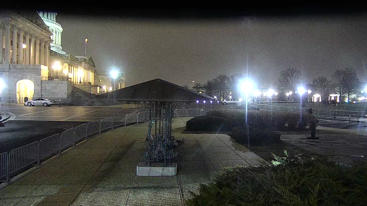 0675USCG00HousePlaza_2021-01-05_20h39min07s730ms.mp4