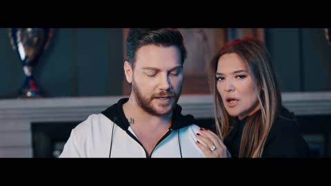 Sinan Akçıl & Demet Akalın - Yalan