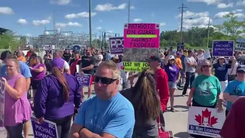 CANADIAN PROTESTERS CHANT “F*CK TRUDEAU!” AND “LOCK HIM UP!”