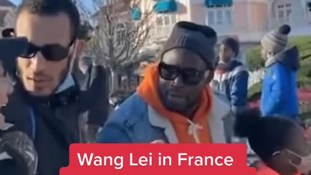 Wang Lei in Francespreading our culture 。