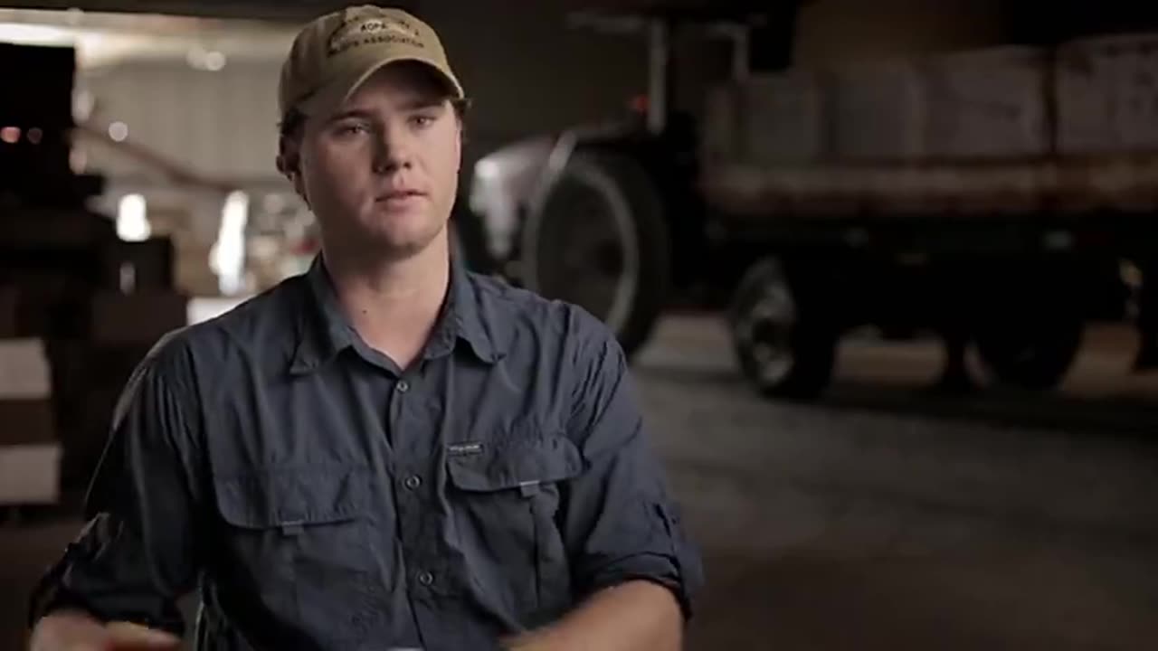 FARMLAND [2015] - JAMES MOLL (DOCUMENTARY VIDEO)