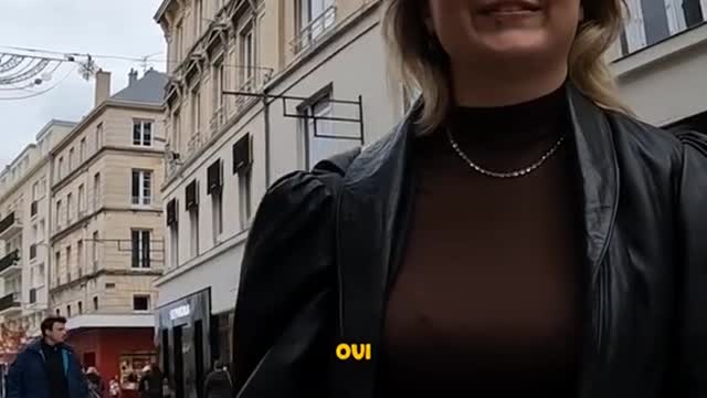 Je suis tombé sur un modèle pro et son amie dans la rue !