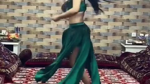 Arabic girl hot dance video