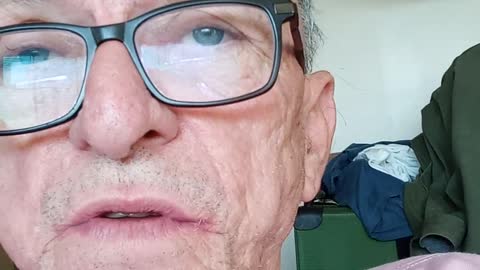 LA OPINION DEL MUNDO ENTERO PARA MI NO IMPORTA, VALE NADA.