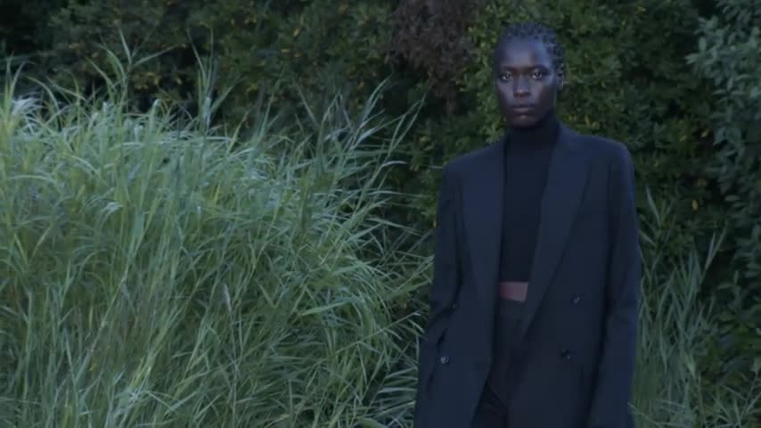 Max Mara Resort 2023