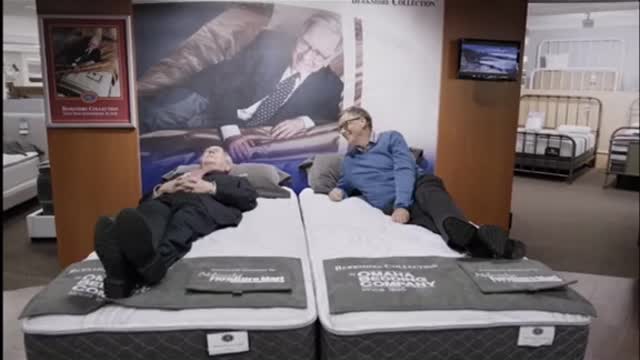 “Bill Gate ”Went to Local Shop to Buy a Bed
