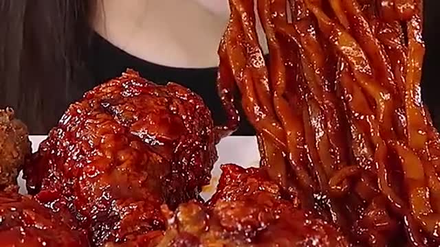 Black Bean Noodles, Spicy Fried Chicken #zoeyasmr #zoeymukbang #bigbites #mukbang #asmr #food #먹방 #틱