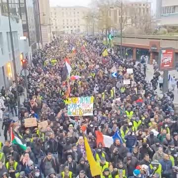 🇫🇷 France - Paris [Jan 7, 2023]