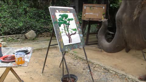 This Elephant Is an Artist