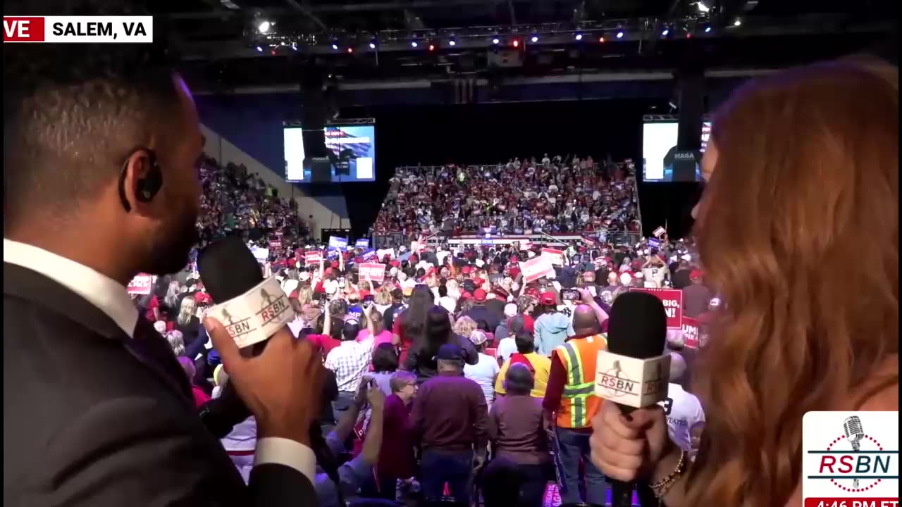 🚨 Media MELTDOWN! Stooges 🎥 Caught Enjoying #TrumpRally Music in Salem, VA… Until the Cameras Roll!