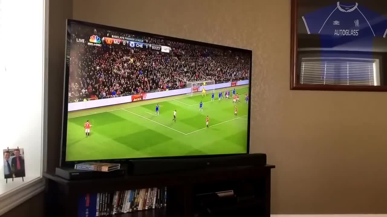 Best response to the last-second goal by Robin Van Persie! Microsoft United