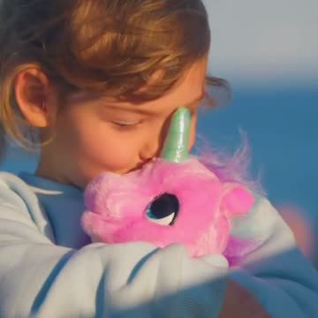 Sensation, Einhornbaby in englischen Tierpark