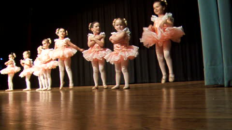Ballet Allie performance Winnie the Pooh