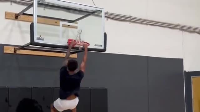 SHARE this with someone who has HOPS 🐰