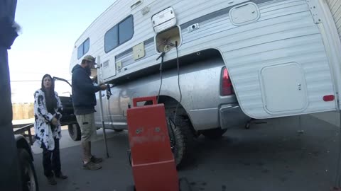 Extremely Tight Loading of Lance Cabover onto Truck