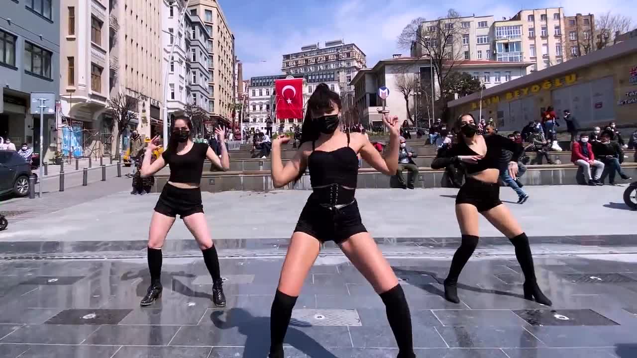 [KPOP IN PUBLIC TURKEY] LILI's FILM - 'THE MOVIE' Dance Cover by CHOS7N