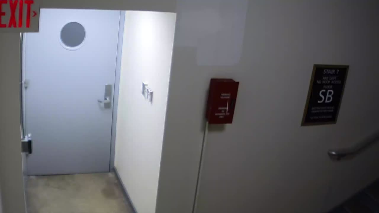 6111RHOBSBSWStair7_2021-01-06_04h00min01s823ms.mp4