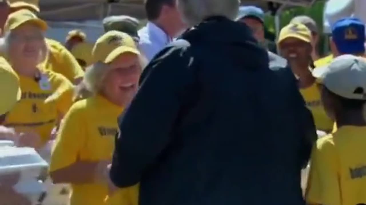 Little Boy Asked Trump For A Hug, Then He Did This