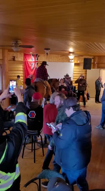 Horses raid soon at Coutts border protest 2022